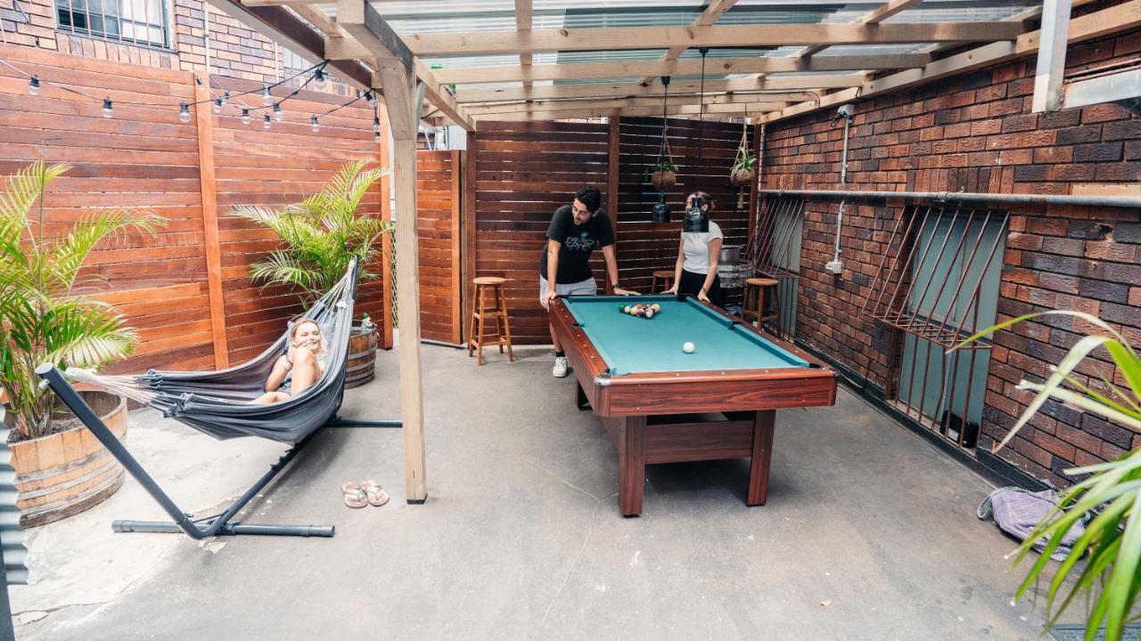 Mad Monkey Downtown Hostel Sydney Exterior photo
